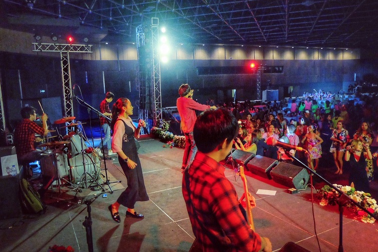 งานเลี้ยงปีใหม่ วงดนตรีงานเลี้ยง puppada 9